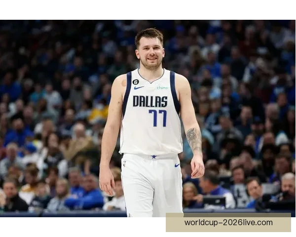 东契奇三月560分钟轰558分禁赛一场仍比肩乔丹名嘴批评其不自律