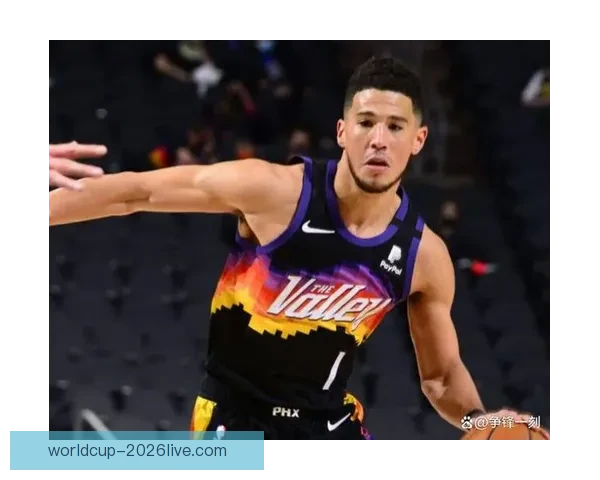 布克生涯总得分突破18000分 成为得分后卫历史第3年轻仅次科比乔丹